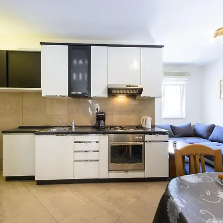 Apartment Tija Two Bedroom Apartment With Balcony And Partial Sea View Dubrovnik Exterior photo