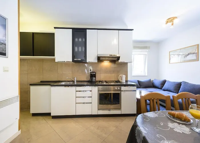 Apartment Tija Two Bedroom Apartment With Balcony And Partial Sea View