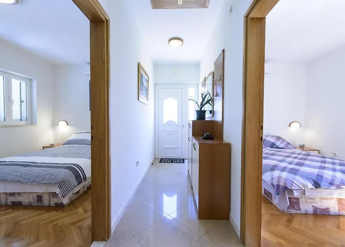 Apartment Tija Two Bedroom Apartment With Balcony And Partial Sea View