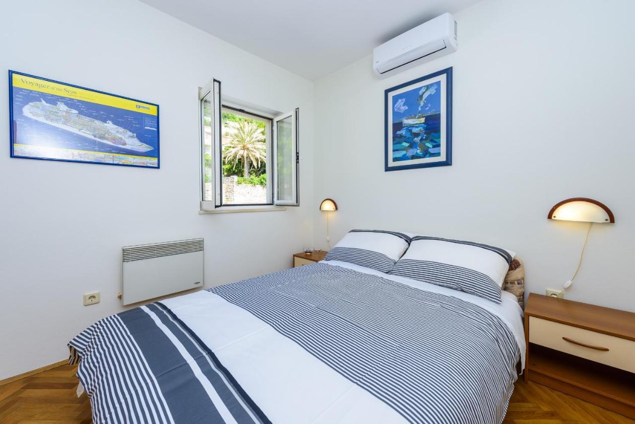 Tija Two Bedroom With Balcony And Partial Sea View *