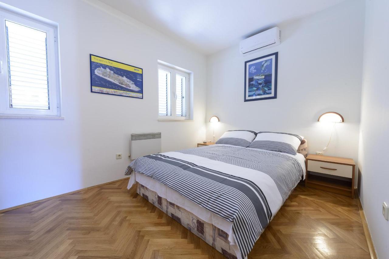 Apartment Tija Two Bedroom With Balcony And Partial Sea View *