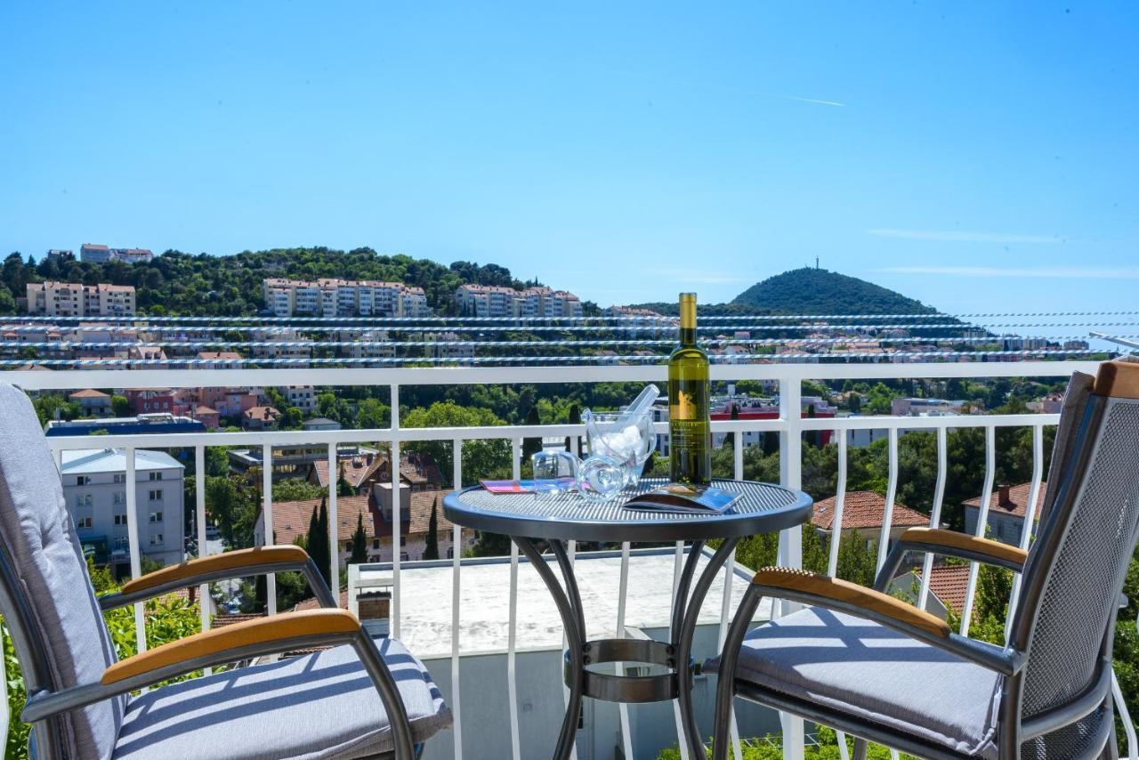 Apartment Tija Two Bedroom With Balcony And Partial Sea View